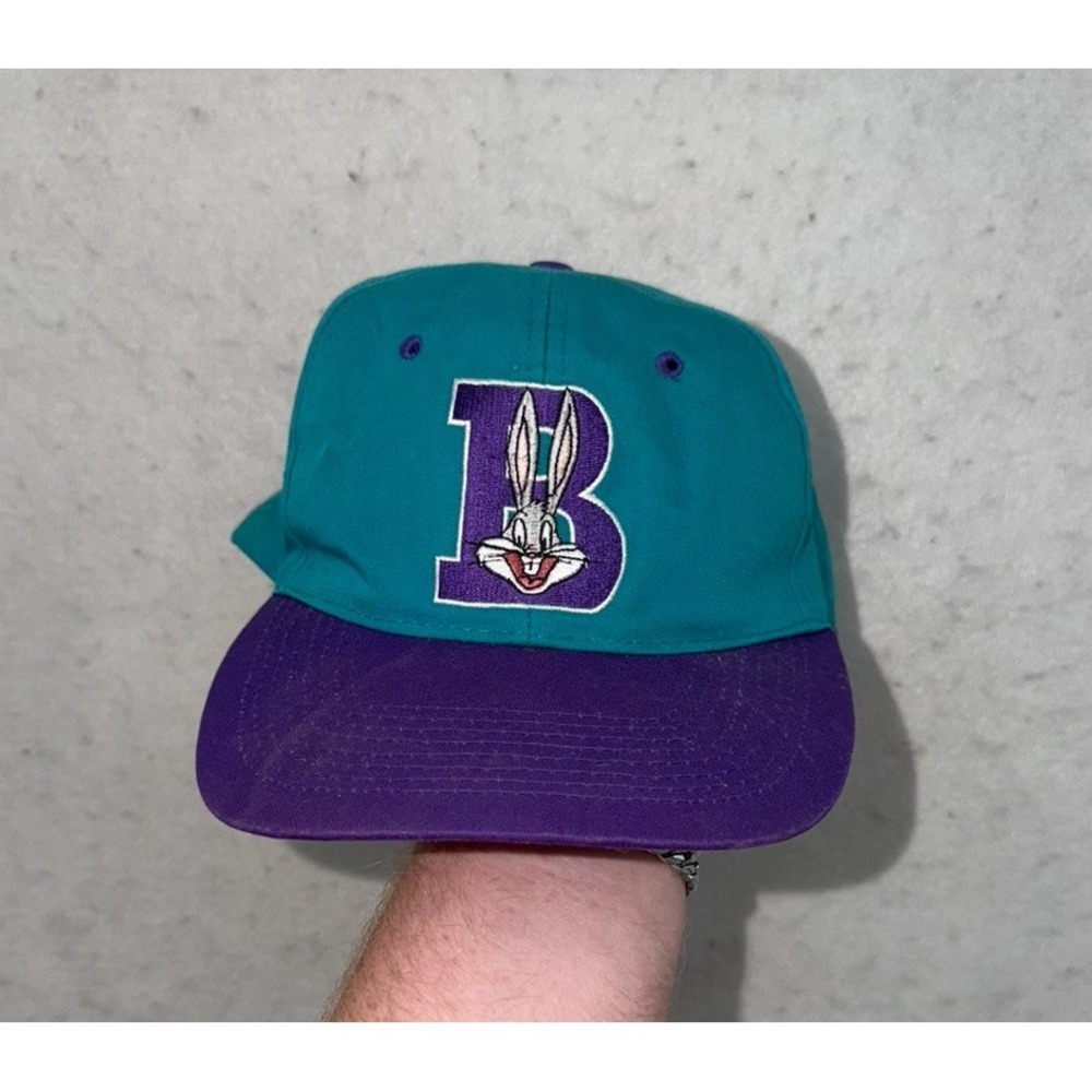 Vintage Looney Tunes Snapback Hat Bugs Bunny Cap 90s Adult Size 1993 RARE
